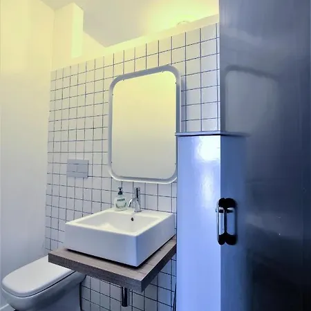 Panoramica Con Piscina E Giardino Per 6 A 明图尔诺