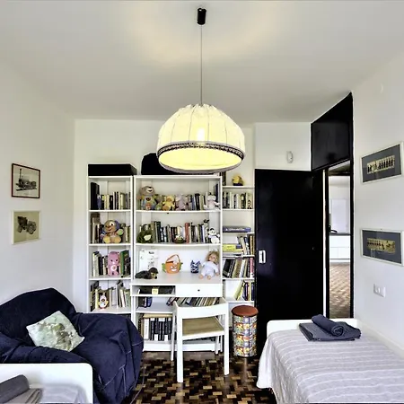 Panoramica Con Piscina E Giardino Per 6 A 别墅 *