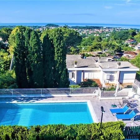 Panoramica Con Piscina E Giardino Per 6 A 明图尔诺